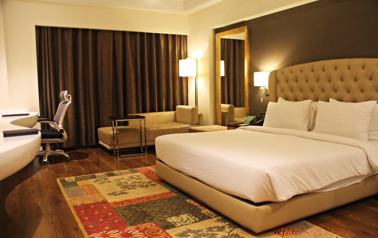 Golden Galaxy Hotels & Resorts Faridabad Dış mekan fotoğraf
